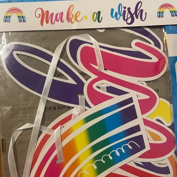 Rainbow party supplies banner table cloth party hat 4pc - Picture 7 of 7